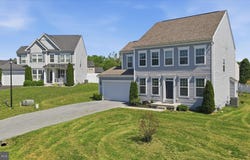1035 CALVERT Circle, BUNKER HILL, WV 25413