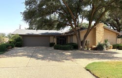 1701 E Carter Drive, Brownfield, TX 79316