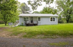 113 Polk Road 91, Hatfield, AR 71945