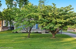 9212 N Pirogue Ct, Jeffersontown, KY 40299
