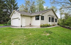 2681 Indian Creek Drive NW, Grand Rapids, MI 49534