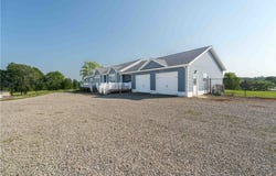 140 Jocelynn Ln, Smithfield, PA 15478