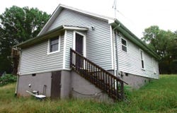437 E D St, Newton, NC 28658