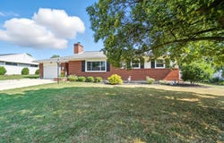 822 Barbara Lane, Wapakoneta, OH 45895
