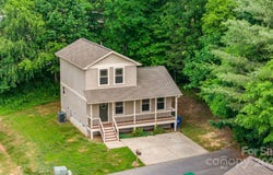 10 Coral Berry Drive, Candler, NC 28715