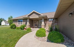 1796 APPLEWOOD Drive, DE PERE, WI 54115