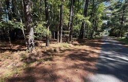 11 & 12 Comanchee Road, Kilmarnock, VA 22482