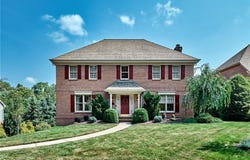 252 Elmhurst Cir, Cranberry Twp, PA 16066