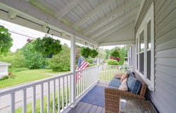 16 Lawn Avenue, Rockland, ME 04841