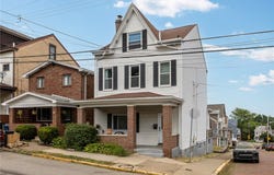 2100 Rockledge St, Spring Hill, PA 15212