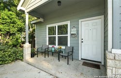 911-913 E Seideman, Seguin, TX 78155