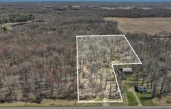 28639 M-40, Paw Paw, MI 49079