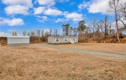 84 Ryegrass Road, St Pauls, NC 28384