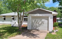 206 Hill Drive, Stover, MO 65078