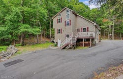 141 Paper Birch S, Tafton, PA 18464