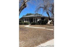 6343 Pickering Dr, Leon Valley, TX 78238