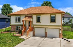 2216 Ashford Street, Excelsior Springs, MO 64024