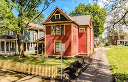 906 E Jackson Street, Muncie, IN 47305