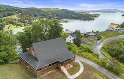1065 Harbor Point Drive, Sevierville, TN 37876