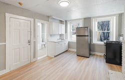 110 Appleton St, Lowell, MA 01852