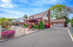 150 Connecticut Avenue, Massapequa, NY 11758