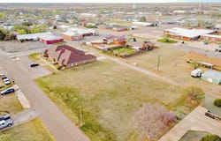603 E Benton Avenue, Sayre, OK 73662