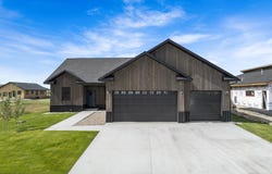 1046 PAWNEE RD, Driggs, ID 83422