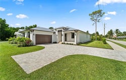 5460 SE Front Avenue, Stuart, FL 34997