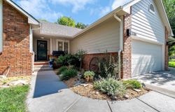 3206 N Forest Lakes St, Wichita, KS 67205