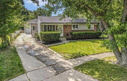 1025 Queen Court, Milford, MI 48381