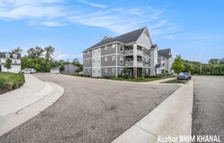 3167 Blairview Pkwy SE 201, Kentwood, MI 49512
