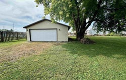 308 E 1ST Street, Deer Creek, IL 61733