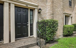 8400 Jamestown DR, Austin, TX 78758