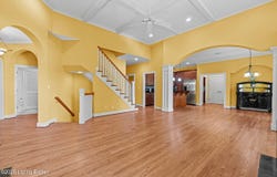 501 Wilmar Ct, La Grange, KY 40031