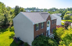 5416 Forest Edge Dr, South Fayette, PA 15057