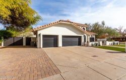 242 W ROYAL PALM Road, Phoenix, AZ 85021