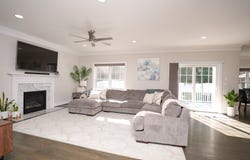 25 Arbor Way, Suffield, CT 06078