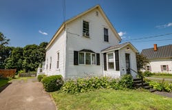 51 High Street, Houlton, ME 04730