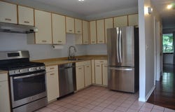 95 Tennis Plaza Rd, Dracut, MA 01826