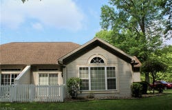 9 Hunters Woods Boulevard unit: B, Canfield, OH 44406