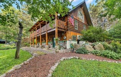 N11875 County Road P, Iola, WI 54945