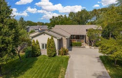 636 E Main St, Valley Center, KS 67147