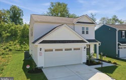 462 LUDGATE Manor, FALLING WATERS, WV 25419