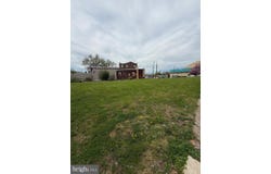 834 MAIN, DARBY, PA 19023
