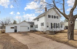455 Arch Avenue, New Richmond, WI 54017