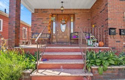 13506 62nd Road Road, Flushing, NY 11367