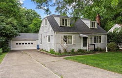 7790 Lewis Road, Olmsted Falls, OH 44138