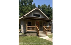 1300 W Maple Street, Lansing, MI 48915