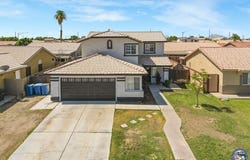670 Sequoia St, Imperial, CA 92251