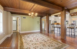 592 S Deerfield Drive, Canton, MS 39046
